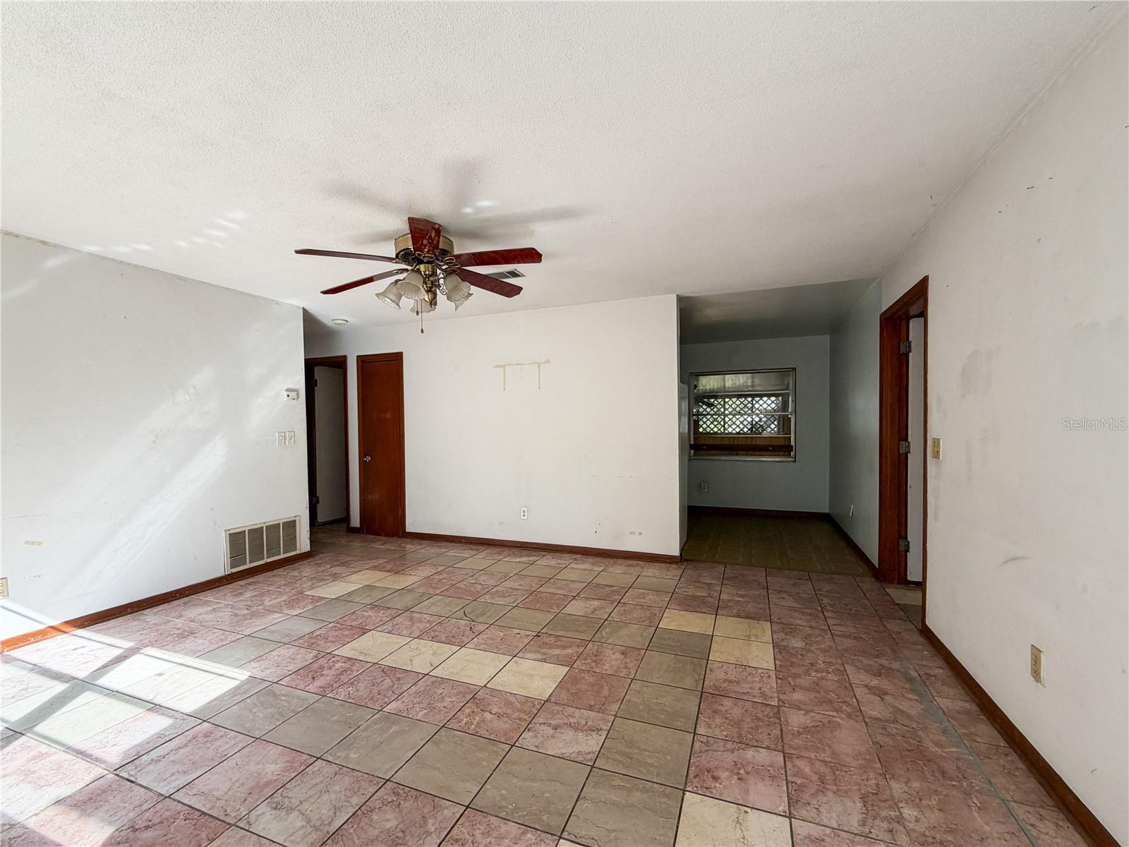 Image 13 of 33 For 1948 31st Place