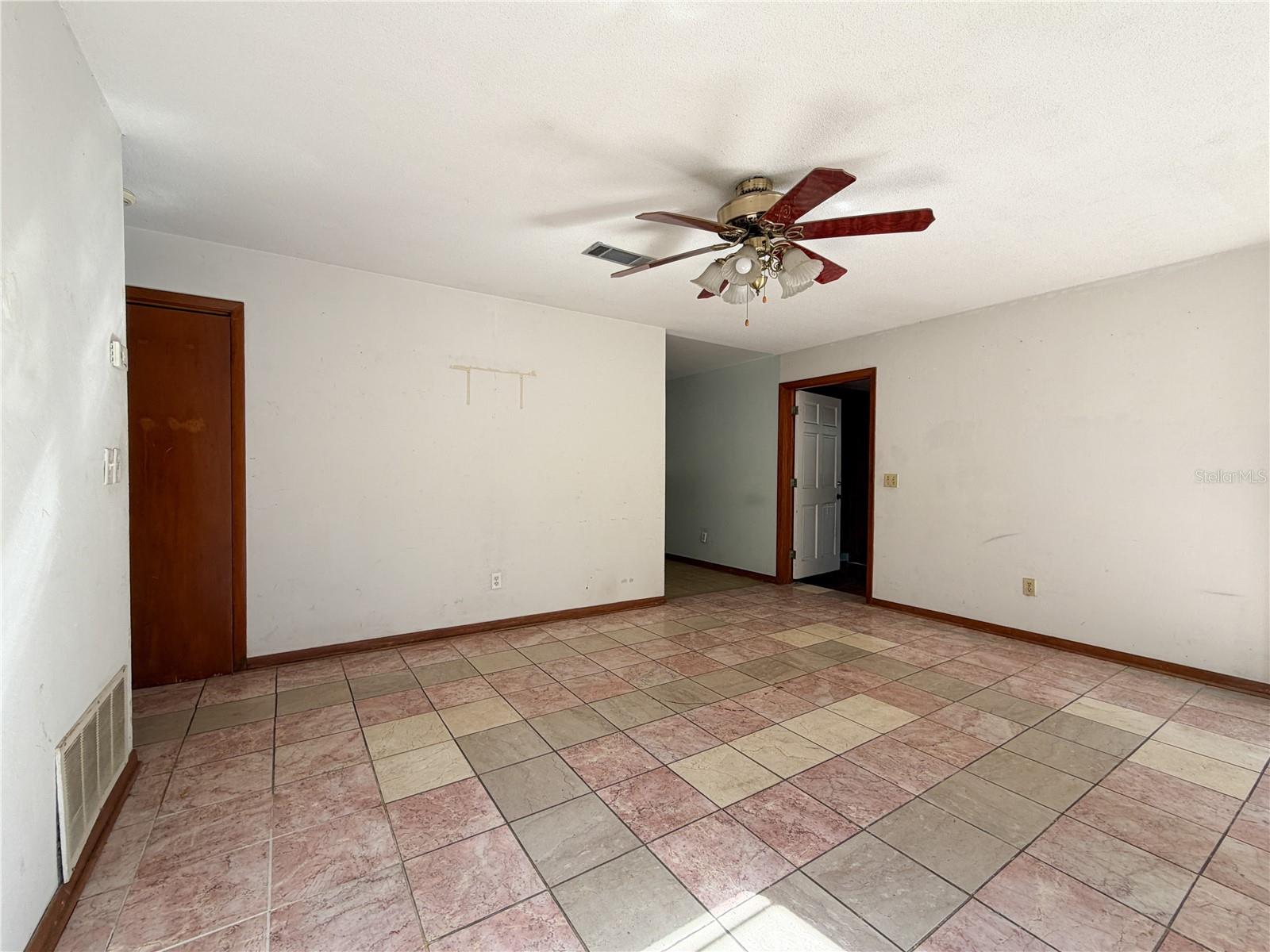 Image 16 of 33 For 1948 31st Place