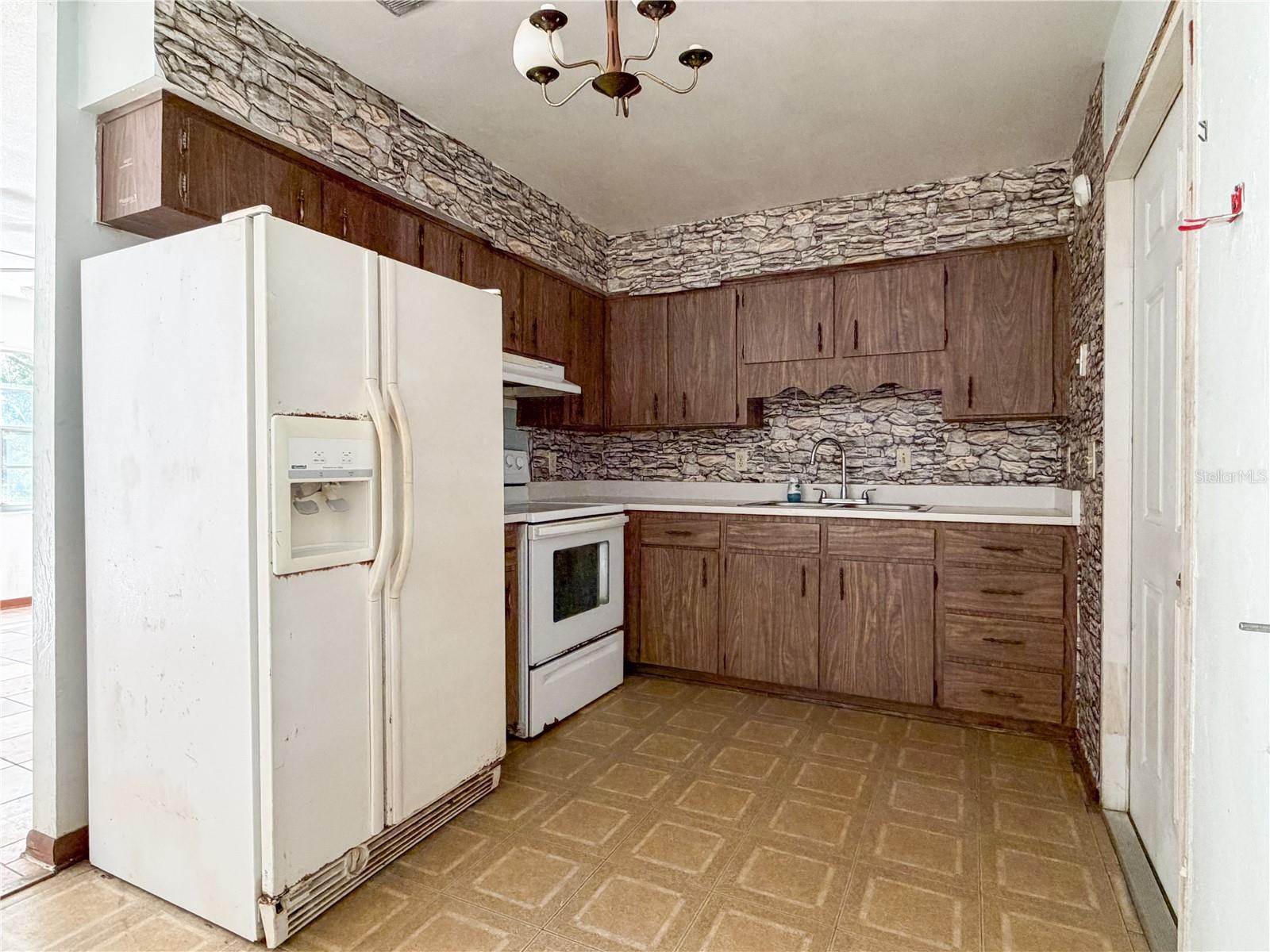 Image 18 of 33 For 1948 31st Place