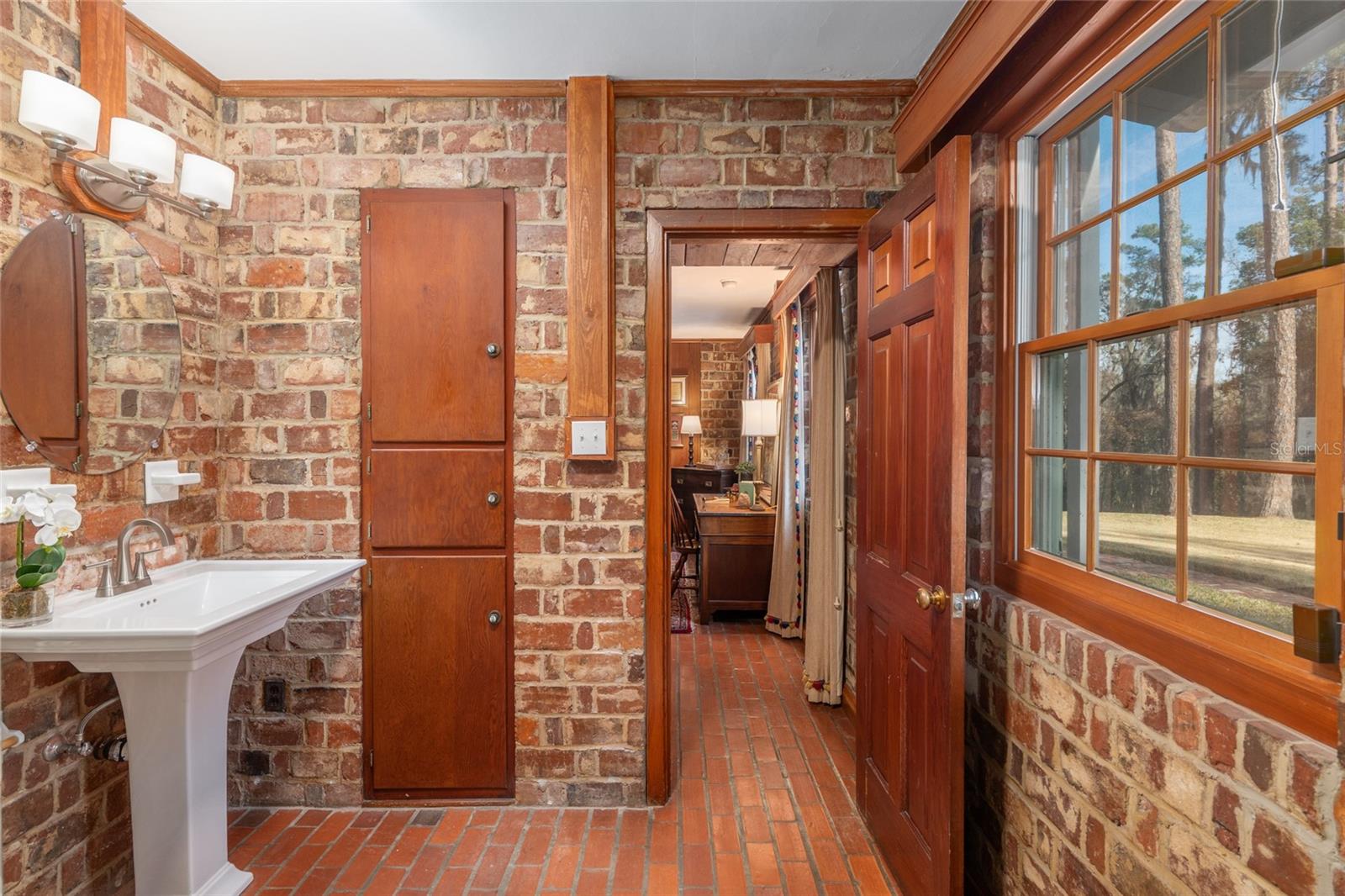 Image 36 of 89 For 1801 30th Terrace