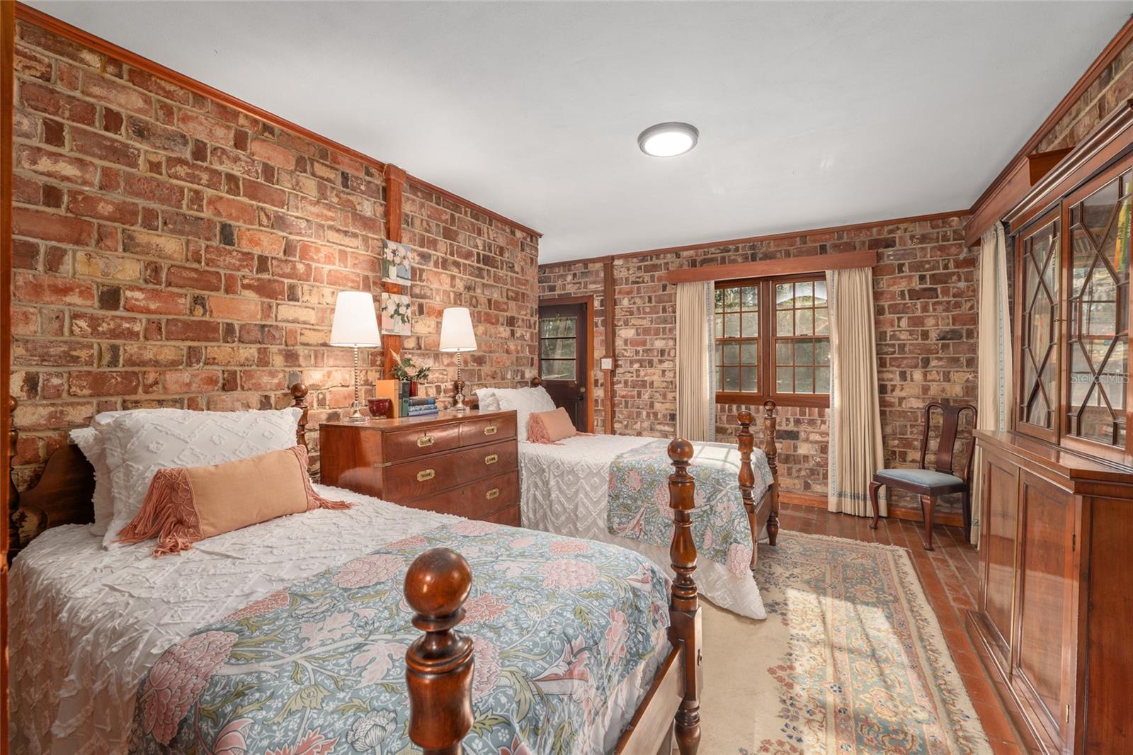 Image 53 of 89 For 1801 30th Terrace