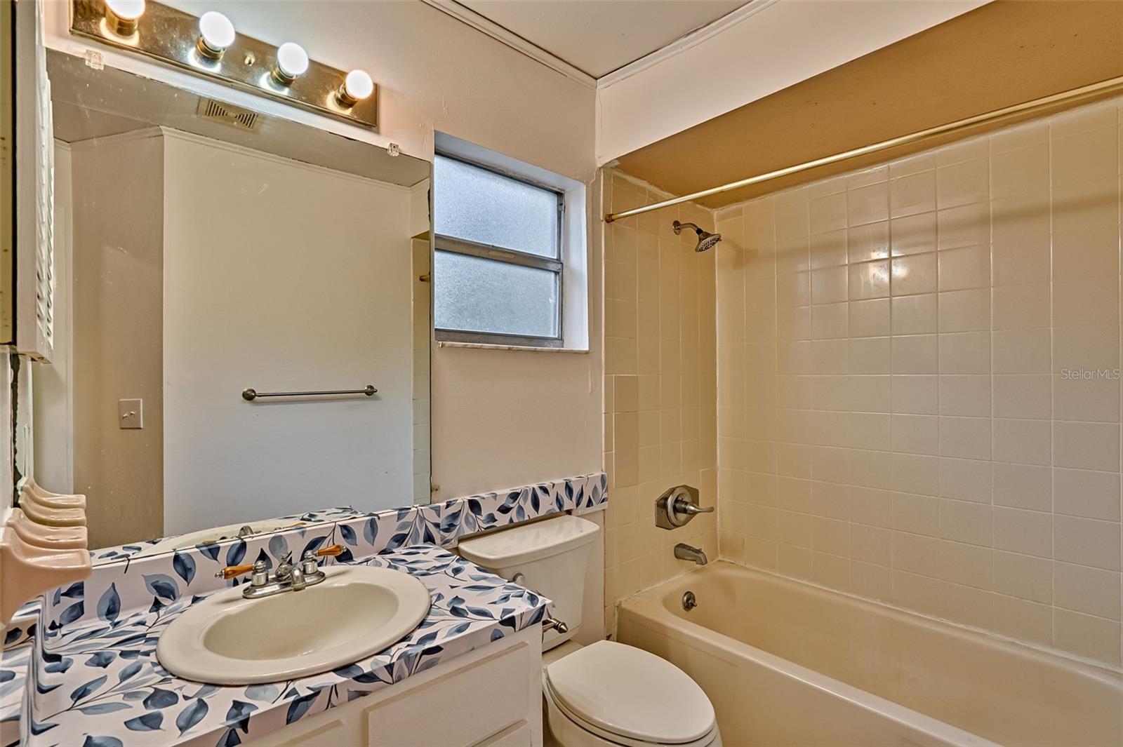 Image 21 of 36 For 8204 13th Road