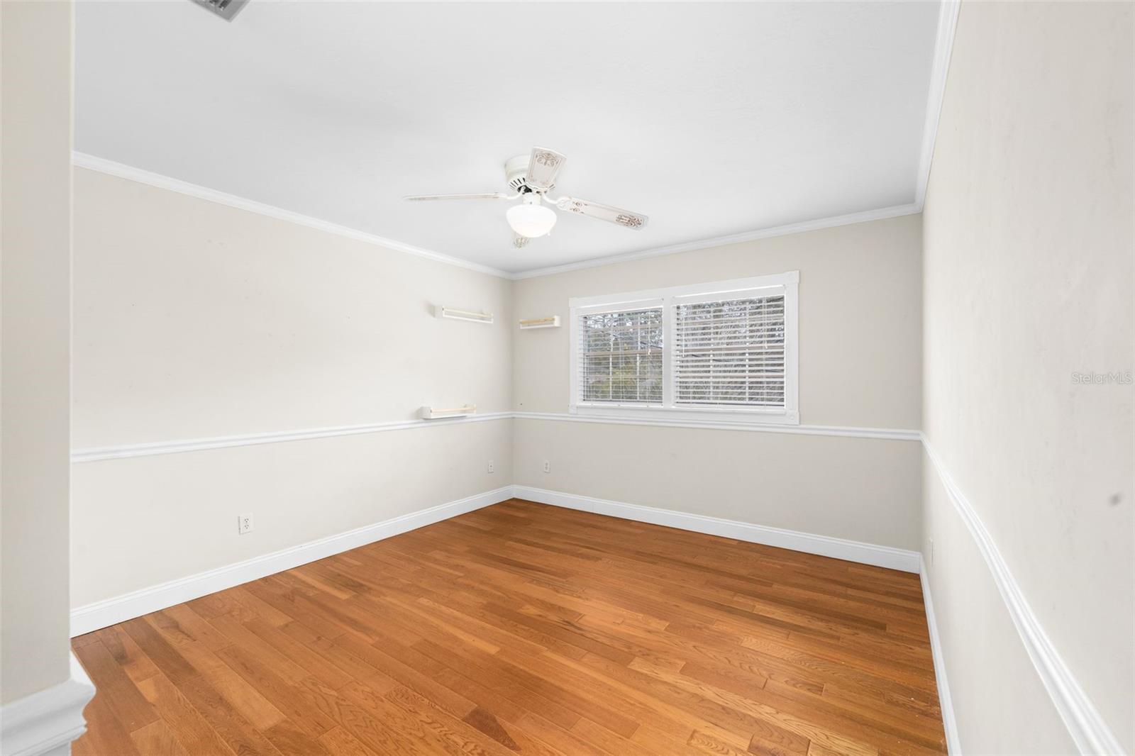 Image 16 of 39 For 1411 47th Terrace