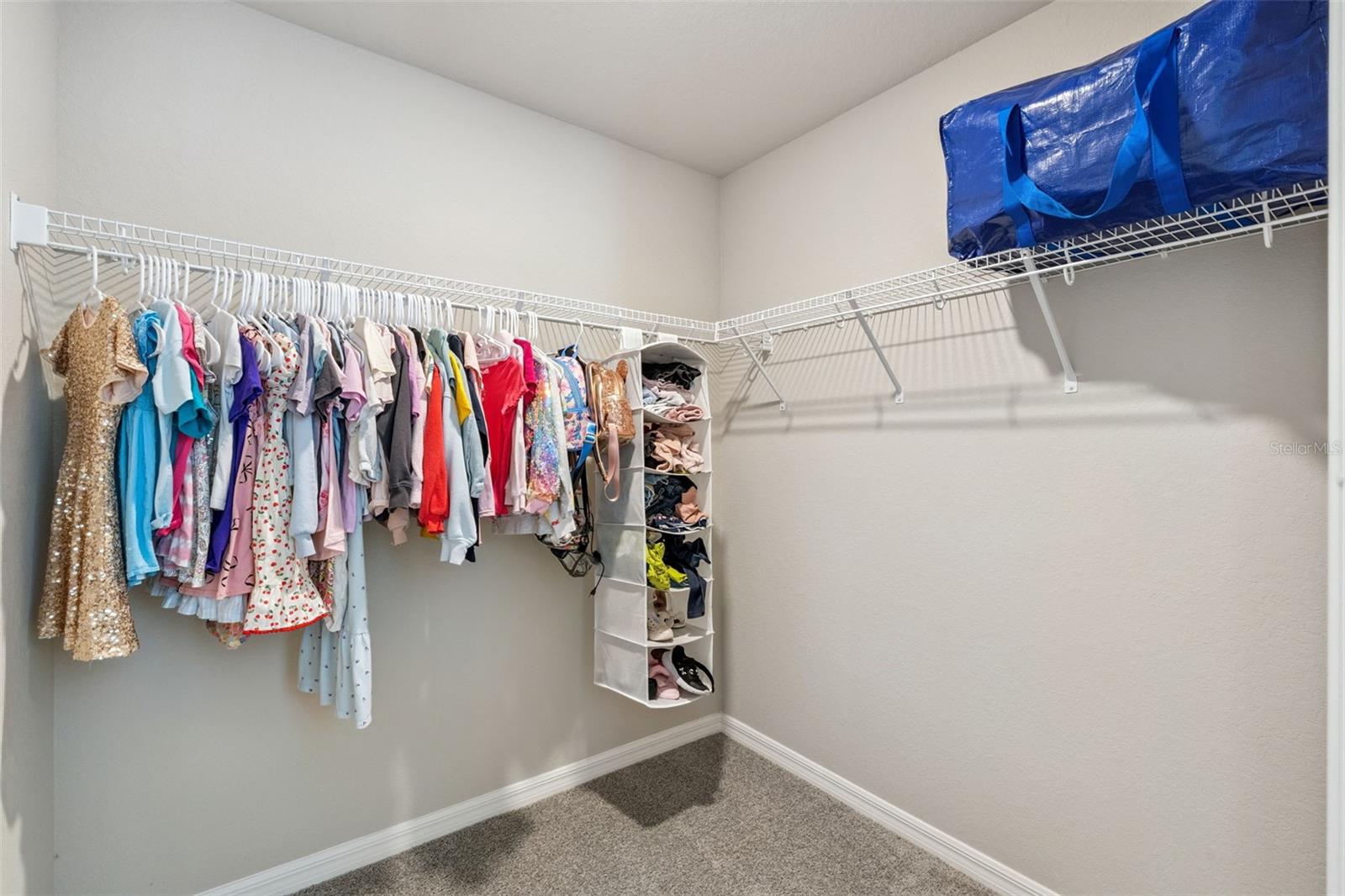 Image 28 of 47 For 469 Silverbell Trail