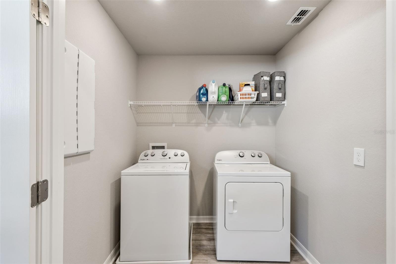 Image 34 of 47 For 469 Silverbell Trail