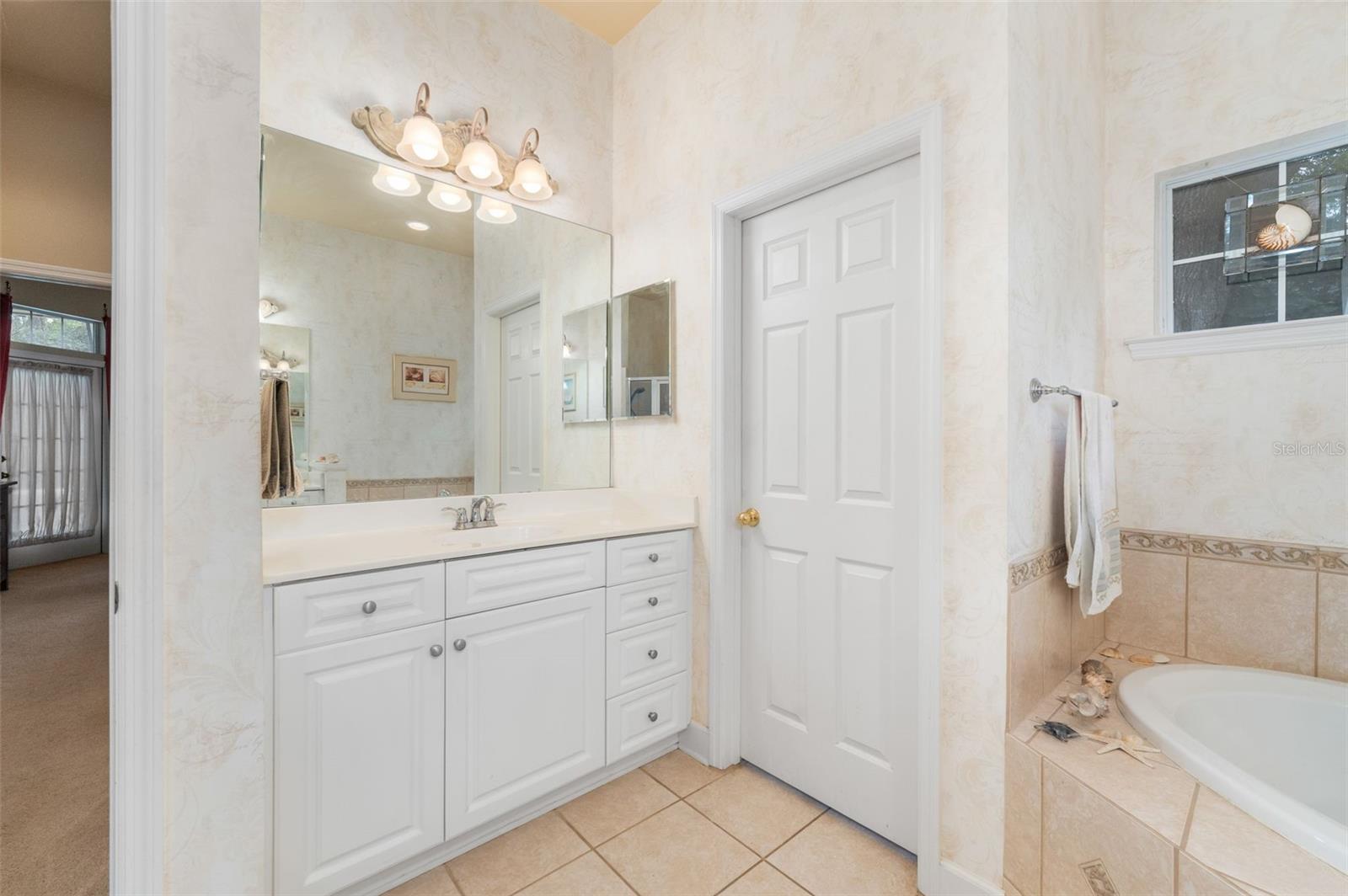 Image 19 of 34 For 9440 35th Lane