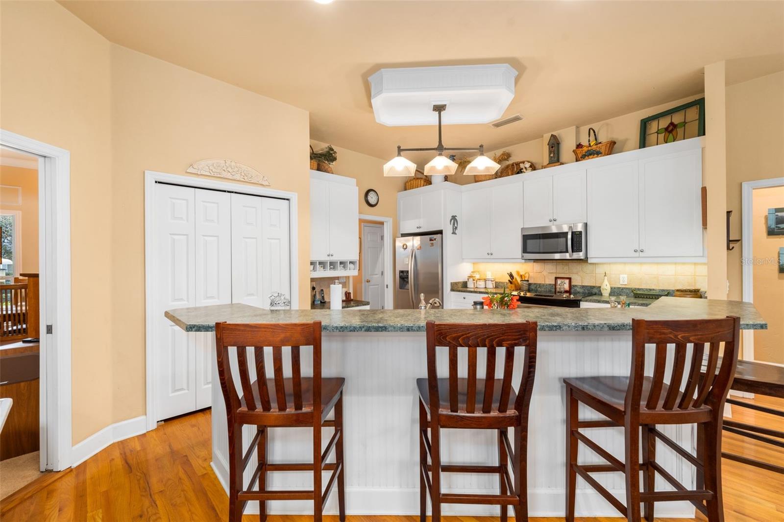 Image 9 of 34 For 9440 35th Lane