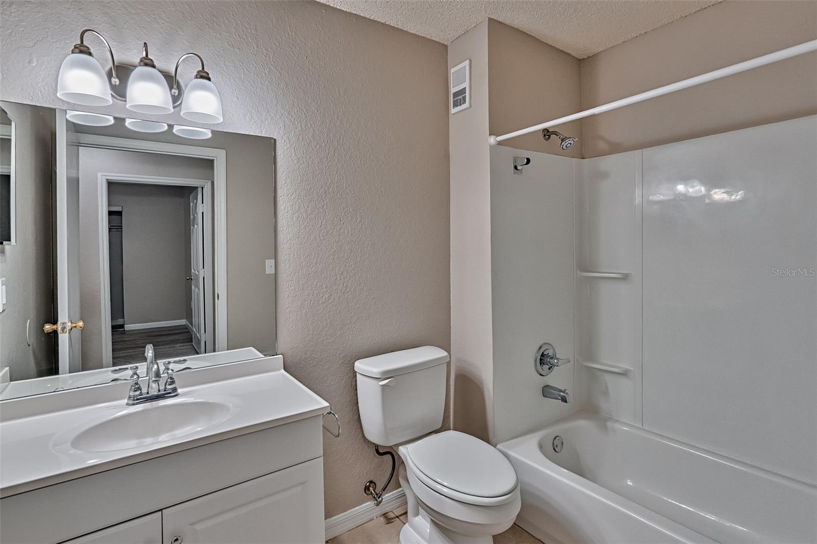 Image 21 of 39 For 3705 27th Street 926