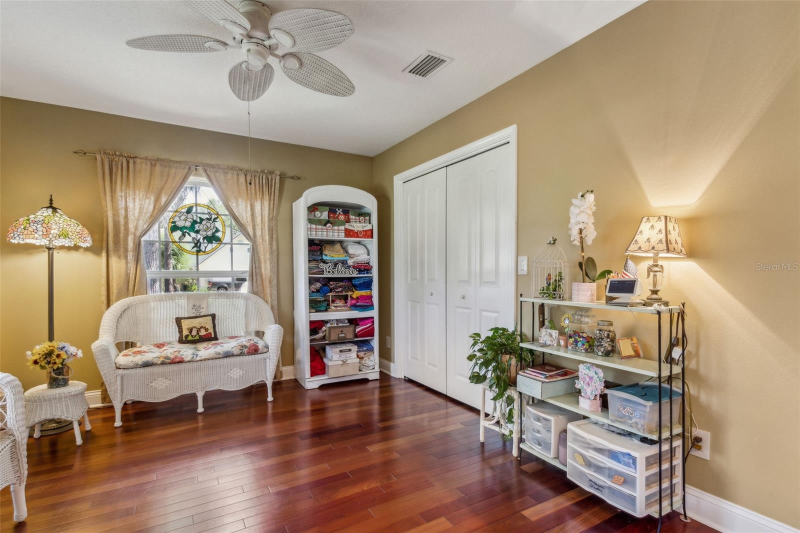 Image 10 of 67 For 166 Mount Royal Avenue