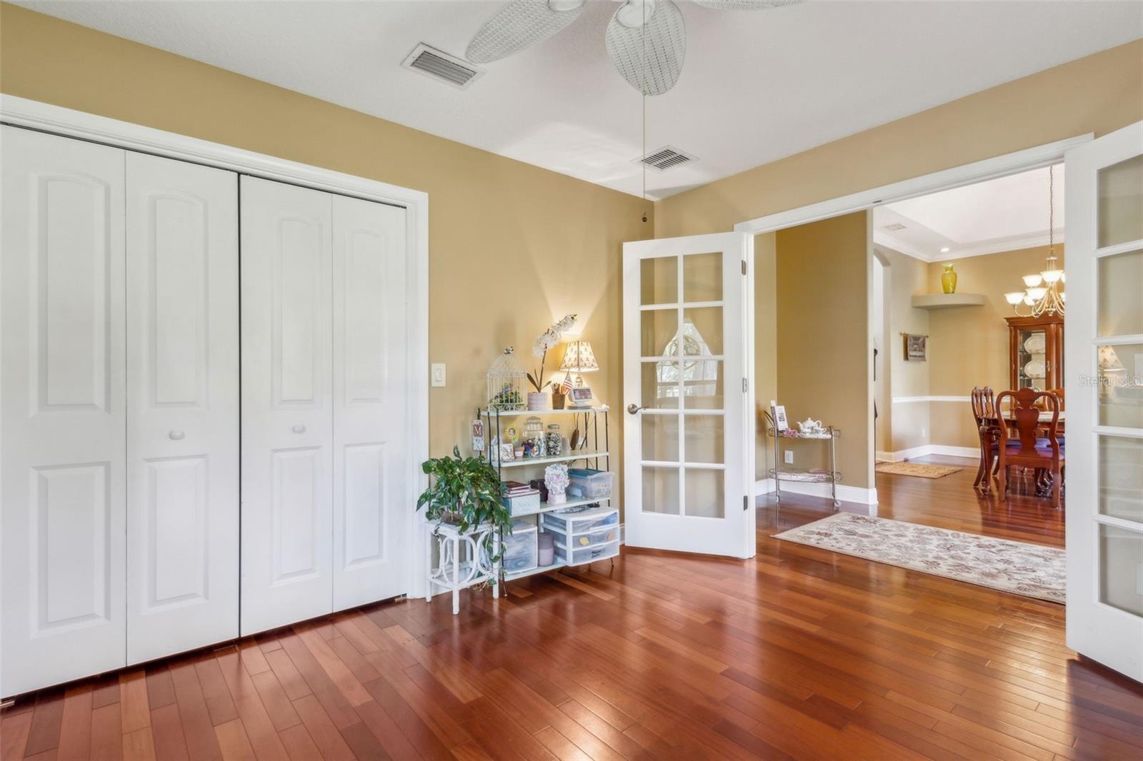 Image 12 of 67 For 166 Mount Royal Avenue