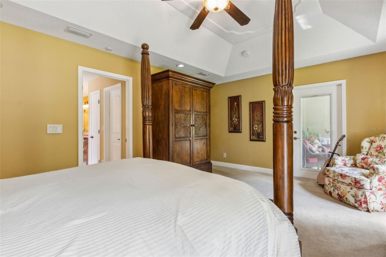 Image 31 of 67 For 166 Mount Royal Avenue