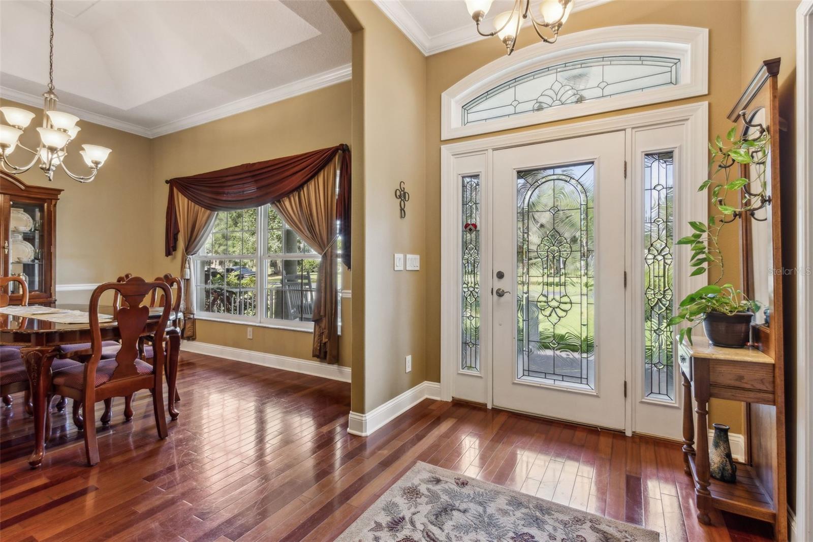 Image 6 of 67 For 166 Mount Royal Avenue