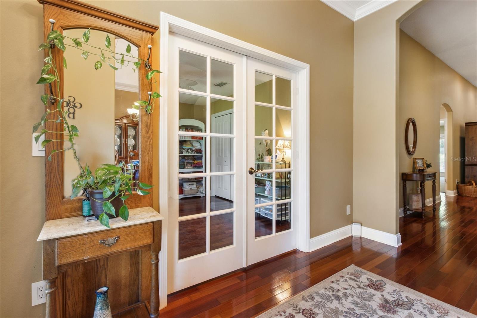 Image 8 of 67 For 166 Mount Royal Avenue