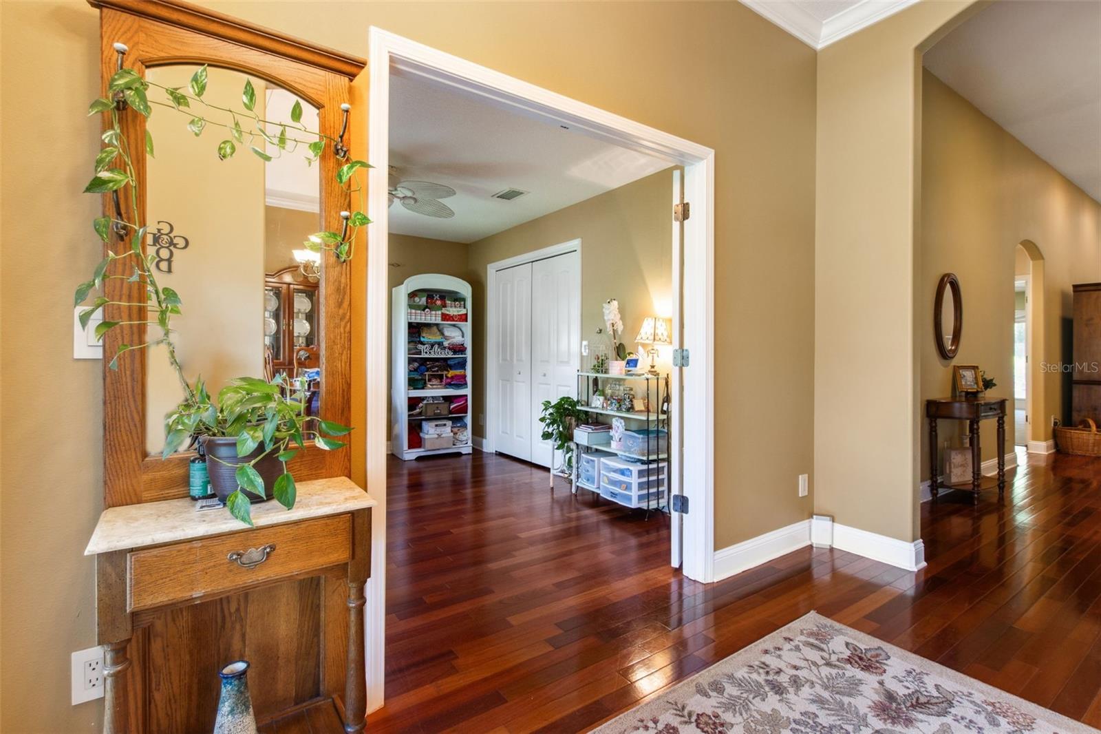 Image 9 of 67 For 166 Mount Royal Avenue