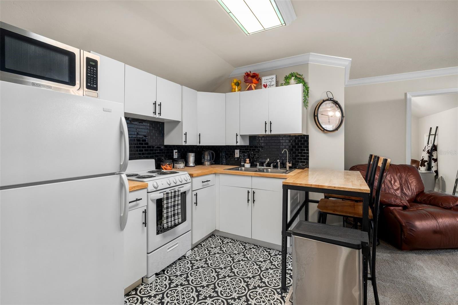 Image 63 of 99 For 14408 50th Place