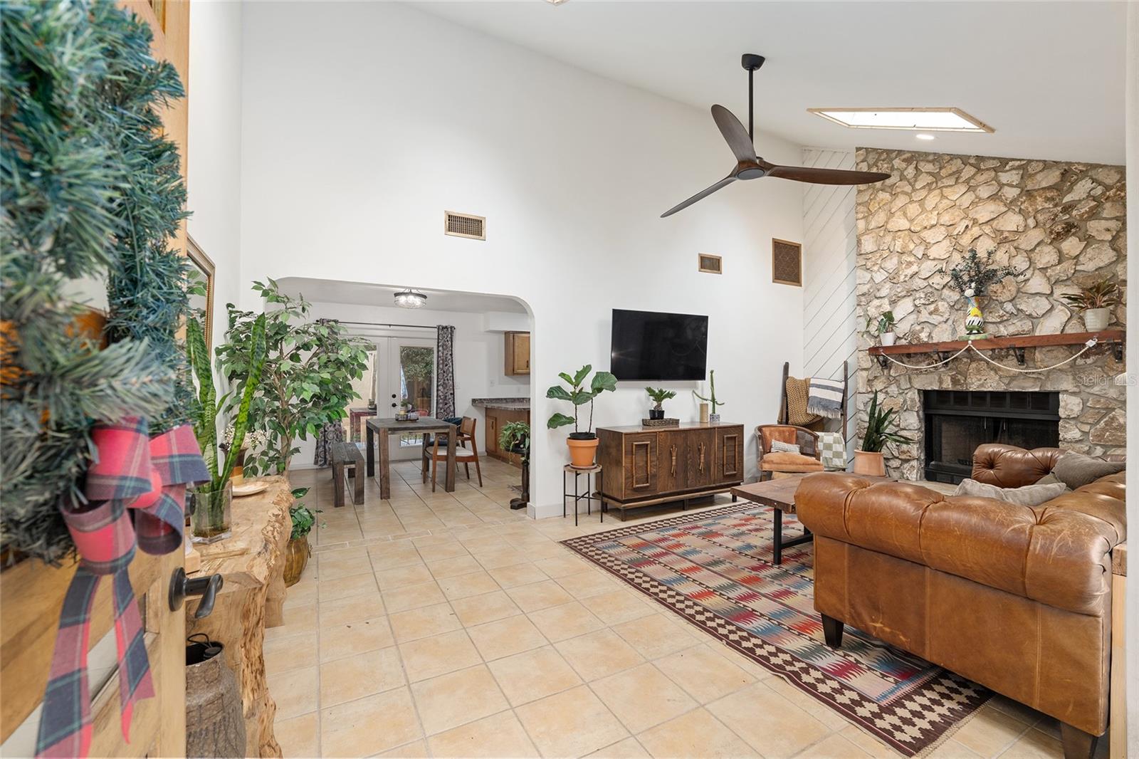 Image 11 of 35 For 5316 80th Terrace