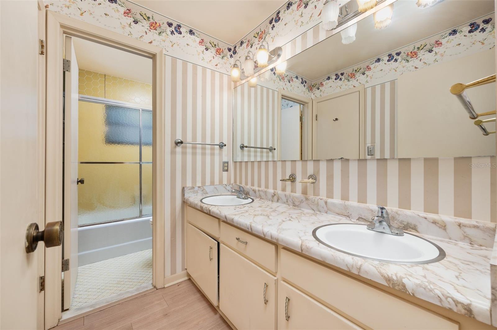 Image 31 of 57 For 412 46th Street