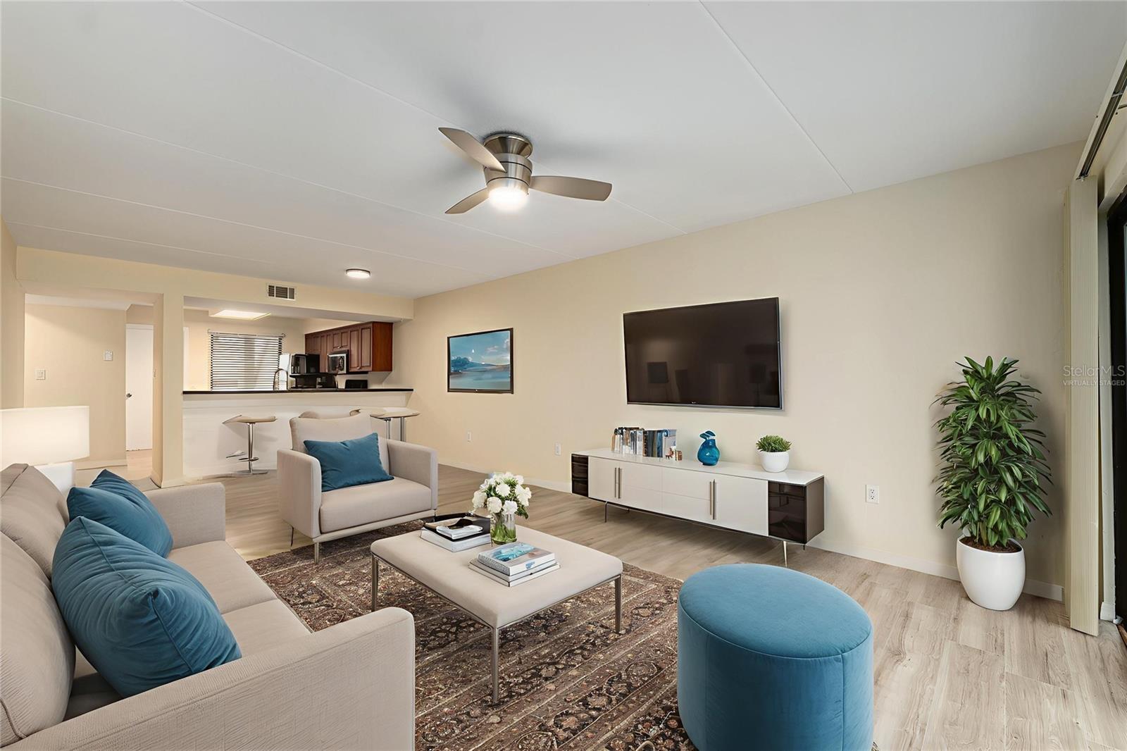 Image 12 of 29 For 1652 16th Street 1652