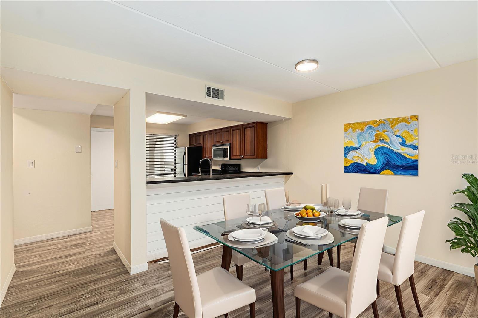 Image 14 of 29 For 1652 16th Street 1652