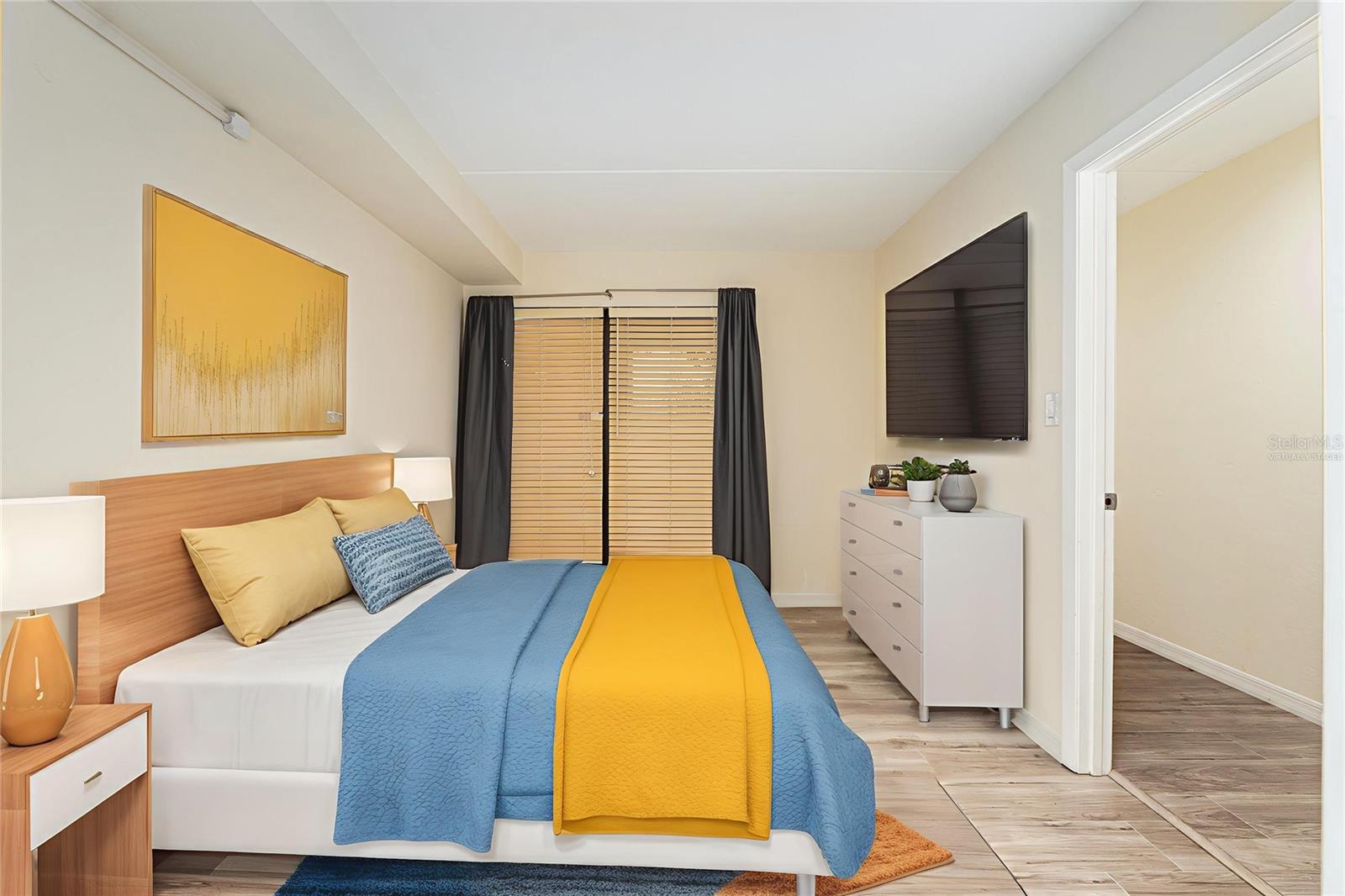 Image 24 of 29 For 1652 16th Street 1652