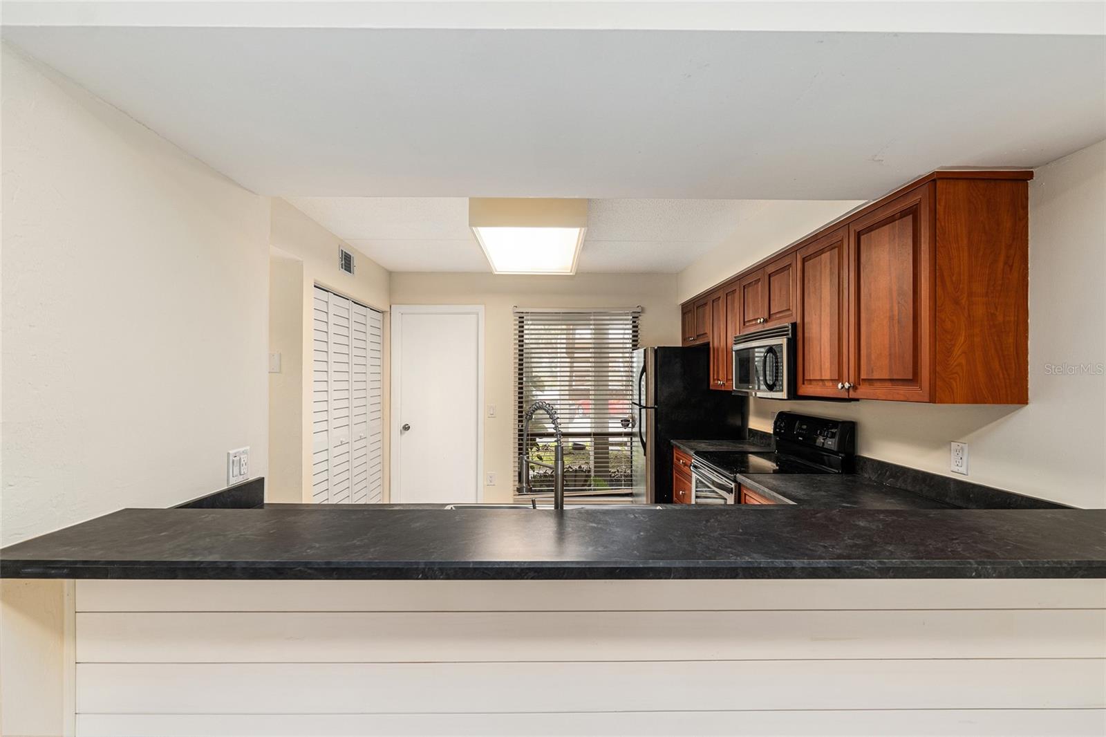 Image 8 of 29 For 1652 16th Street 1652