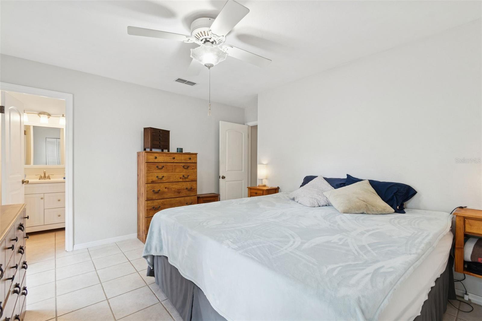 Image 20 of 30 For 6032 32nd Street