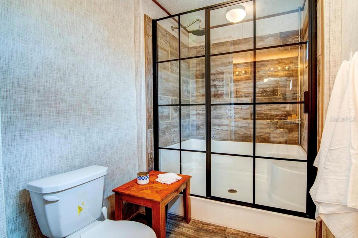 Image 11 of 12 For 10761 110th Lane