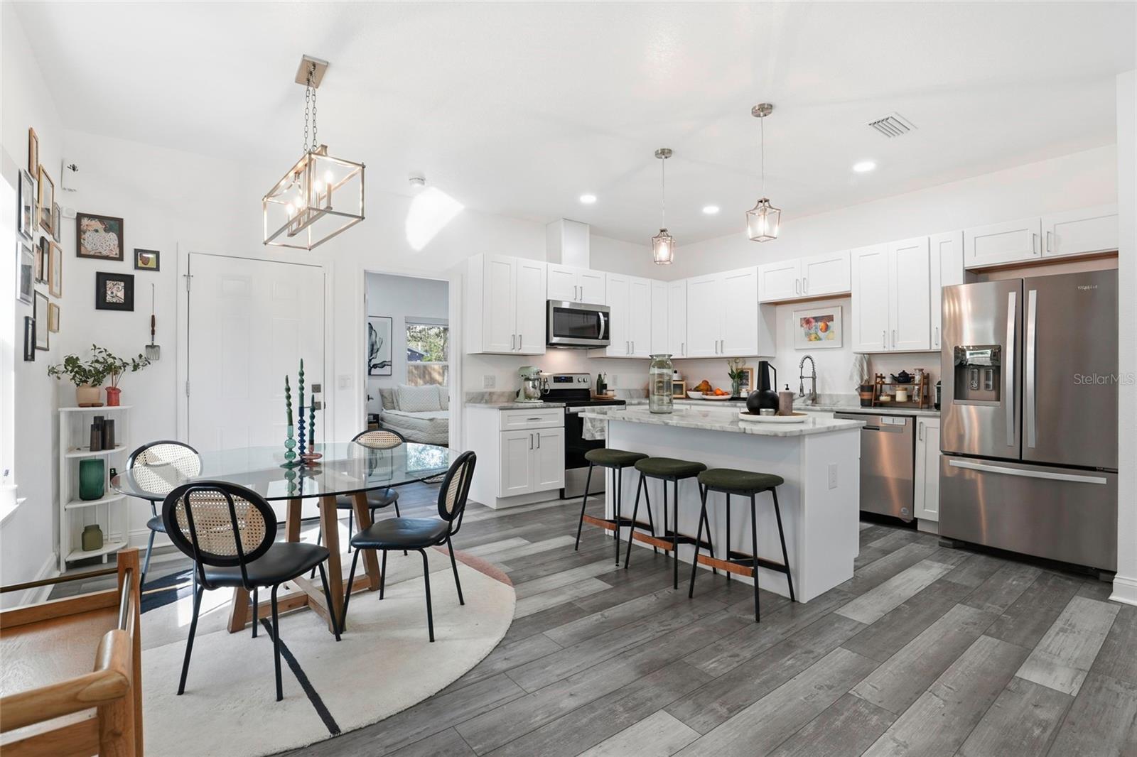 Image 11 of 35 For 318 19th Street