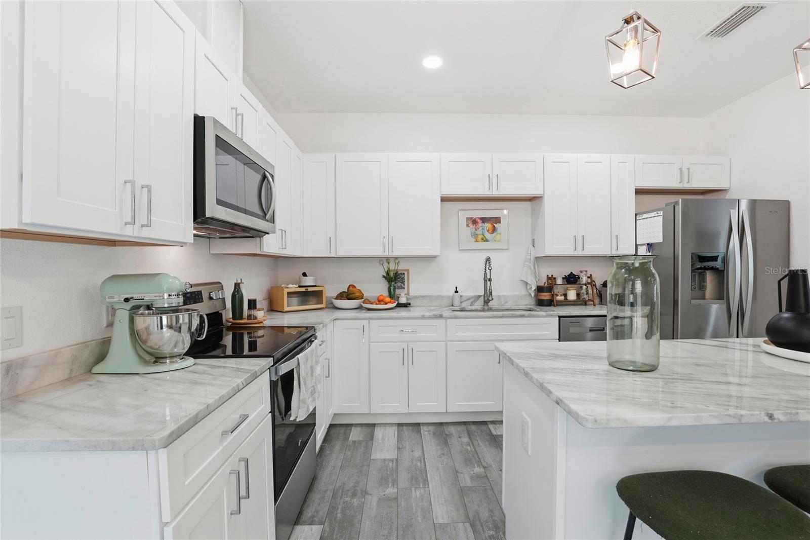 Image 13 of 35 For 318 19th Street