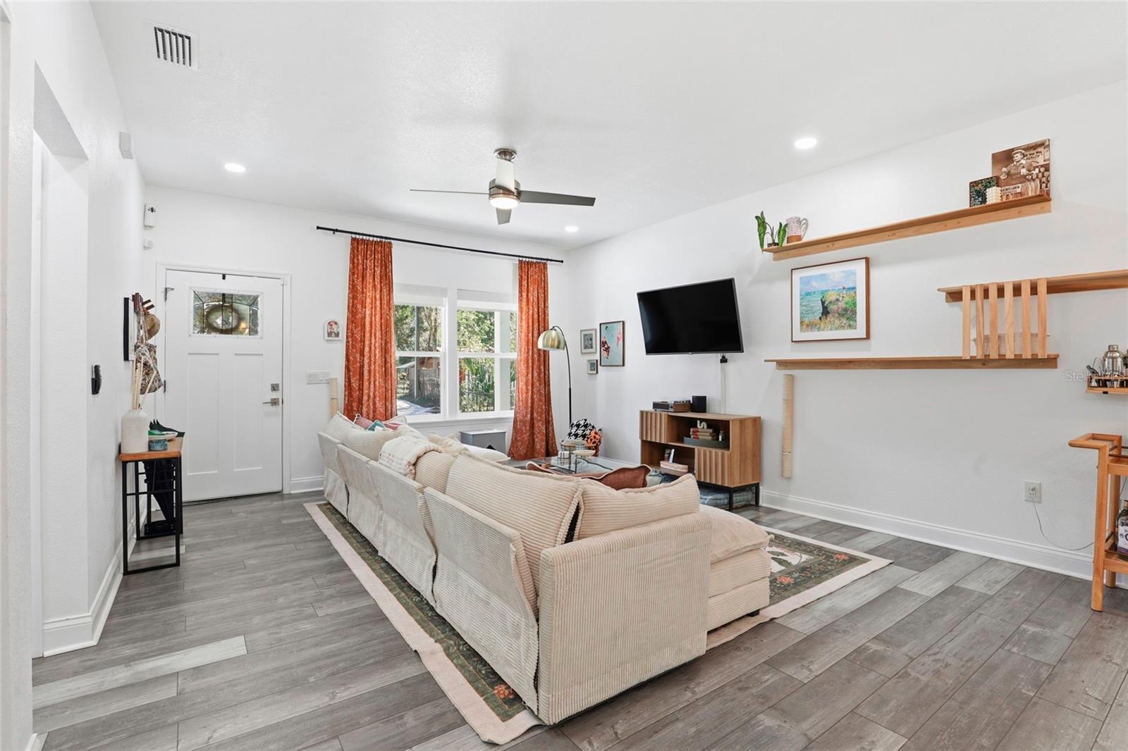 Image 4 of 35 For 318 19th Street