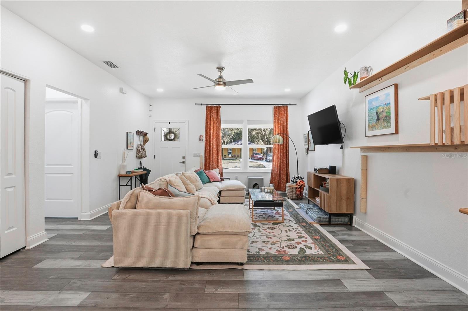 Image 5 of 35 For 318 19th Street