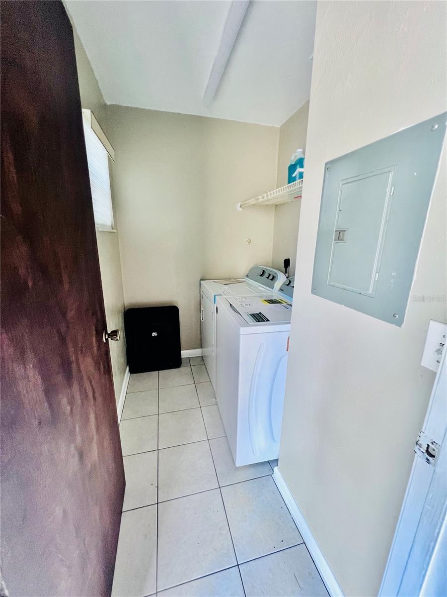 Image 10 of 17 For 2735 35th Place 2004