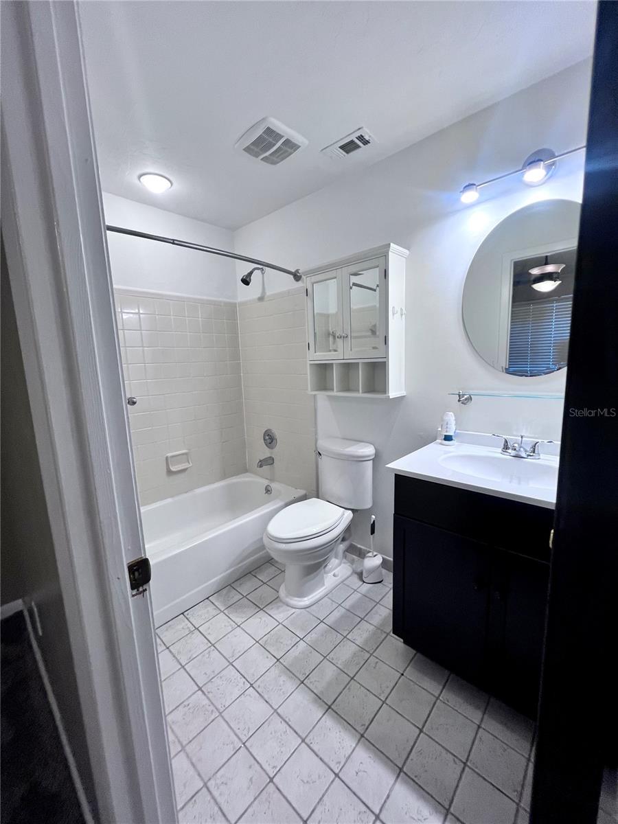 Image 11 of 17 For 2735 35th Place 2004