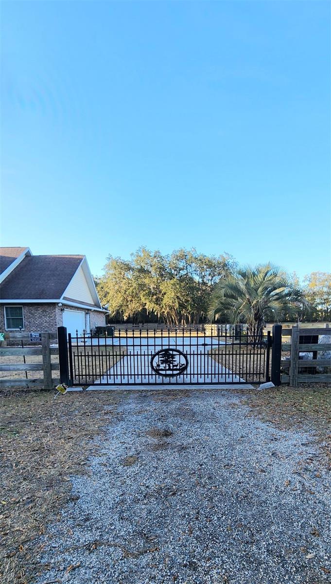 Image 33 of 36 For 15806 103rd Avenue