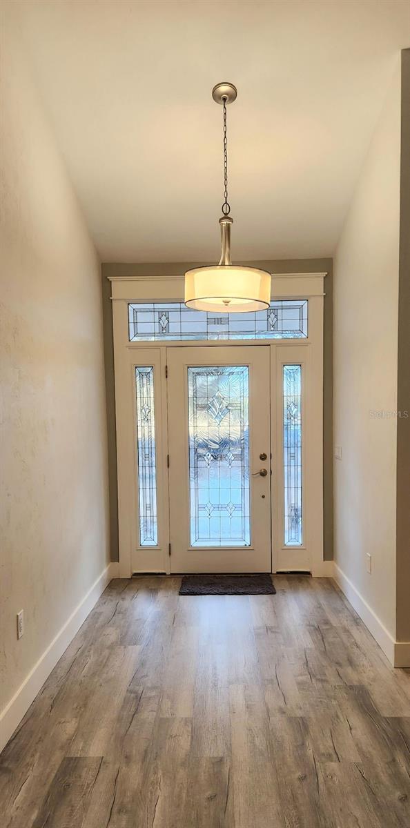 Image 5 of 36 For 15806 103rd Avenue