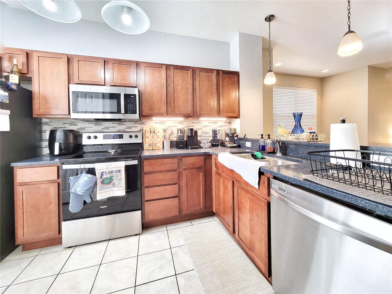 Image 15 of 33 For 2508 35th Place P91