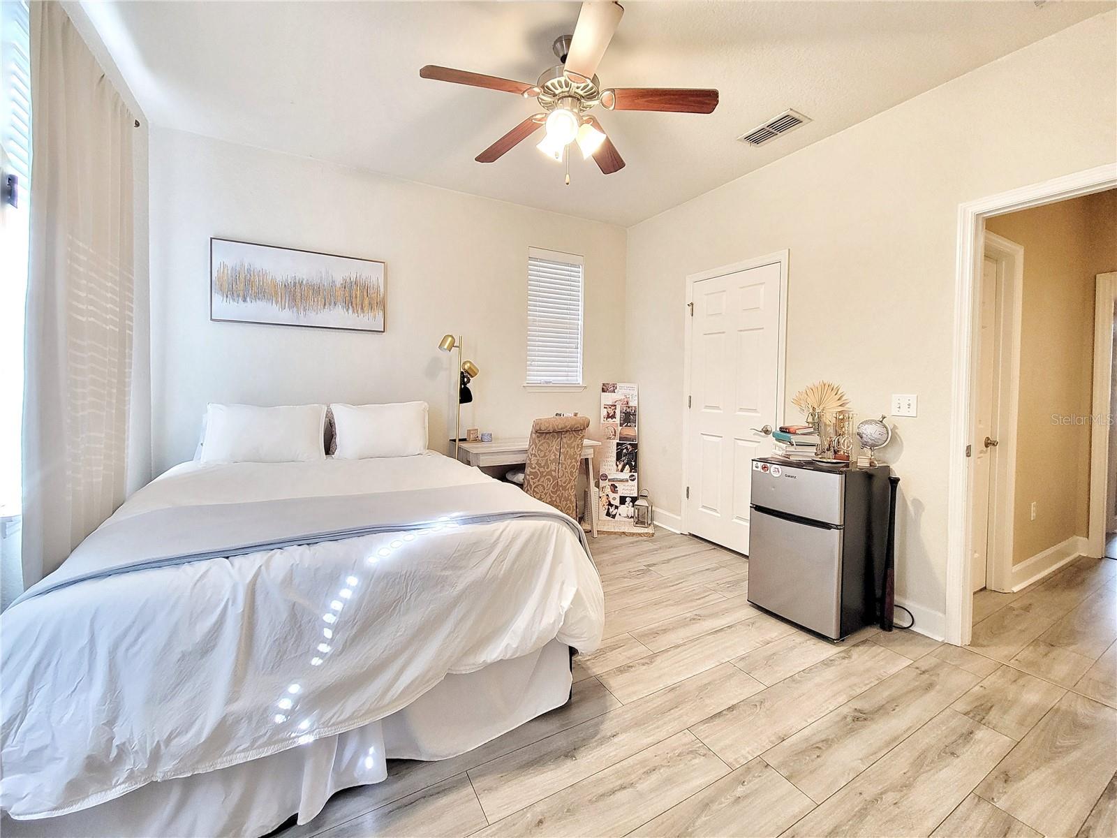 Image 19 of 33 For 2508 35th Place P91