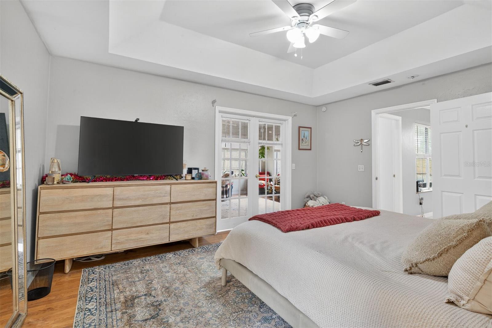 Image 22 of 43 For 305 28th Street