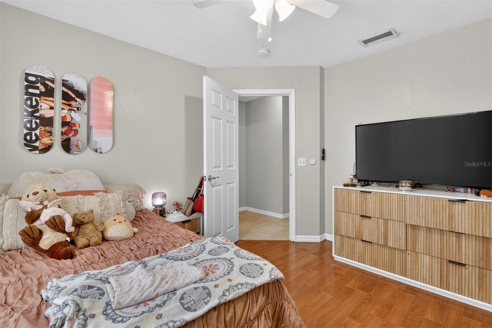 Image 28 of 43 For 305 28th Street