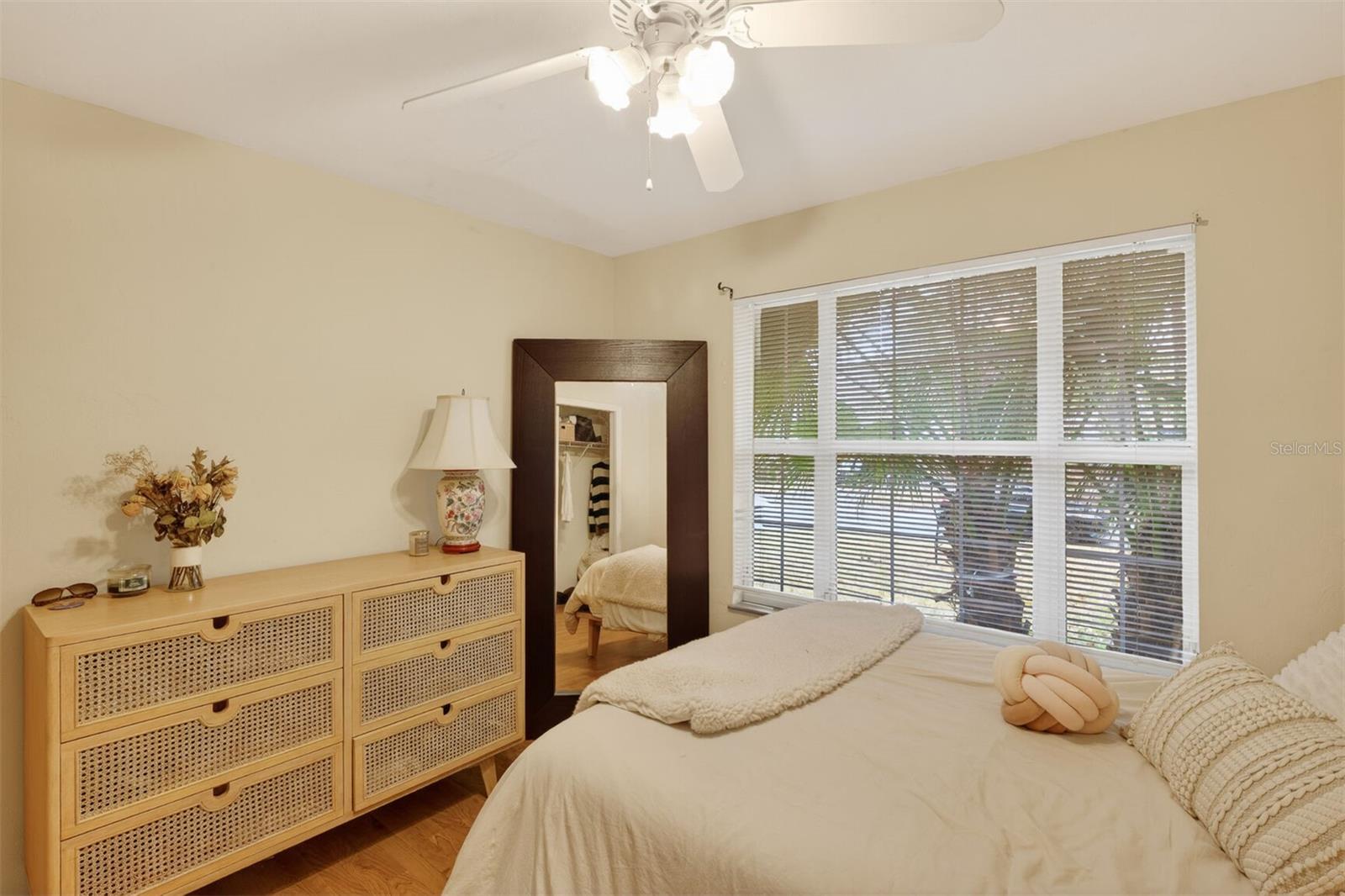 Image 30 of 43 For 305 28th Street