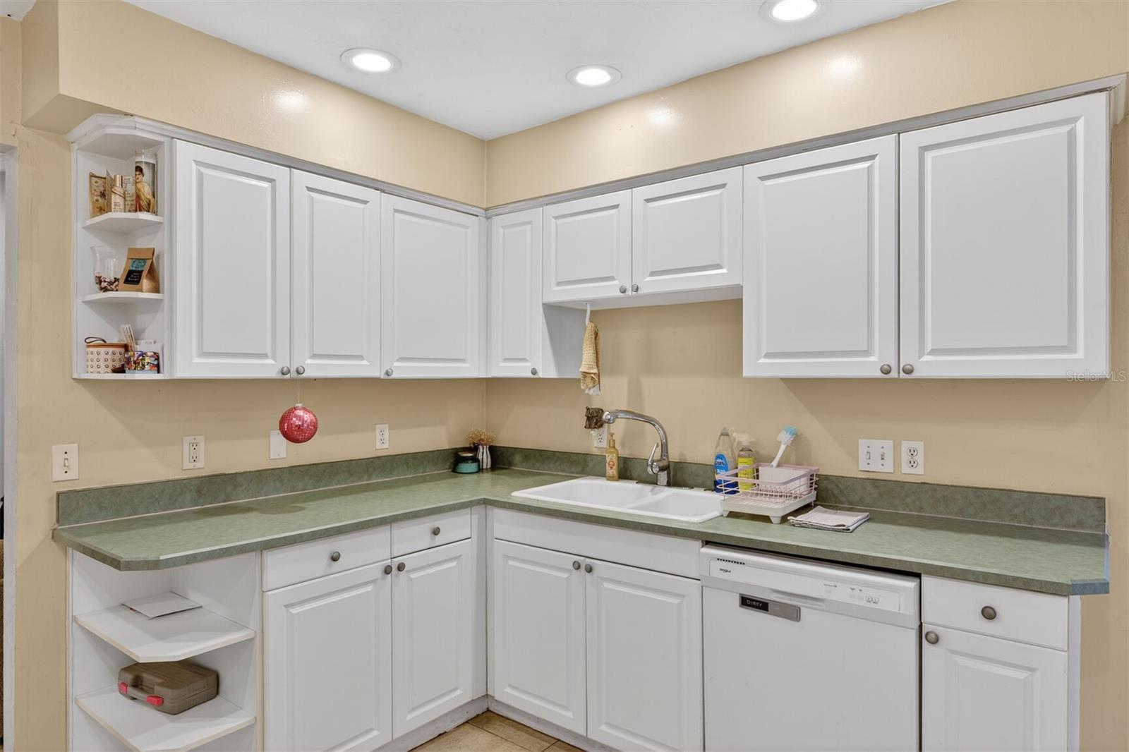 Image 7 of 43 For 305 28th Street