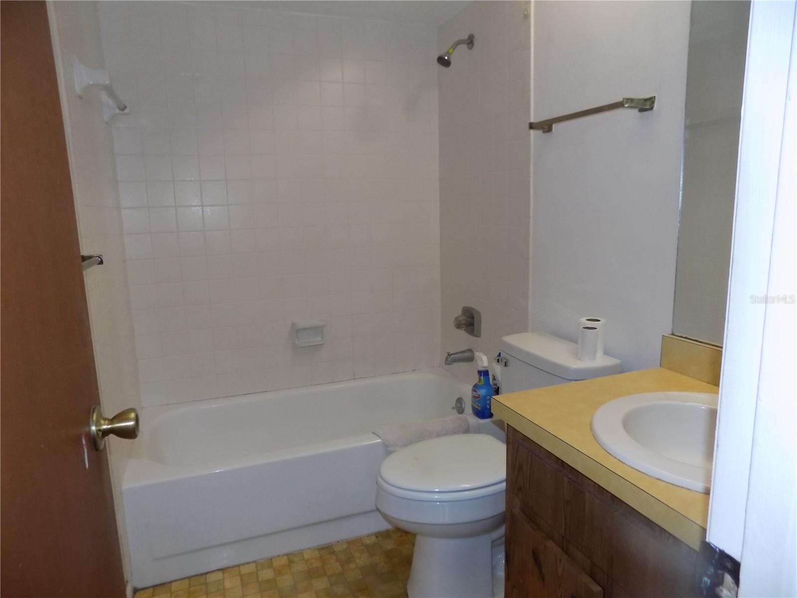 Image 15 of 25 For 4408 44 Place Nw