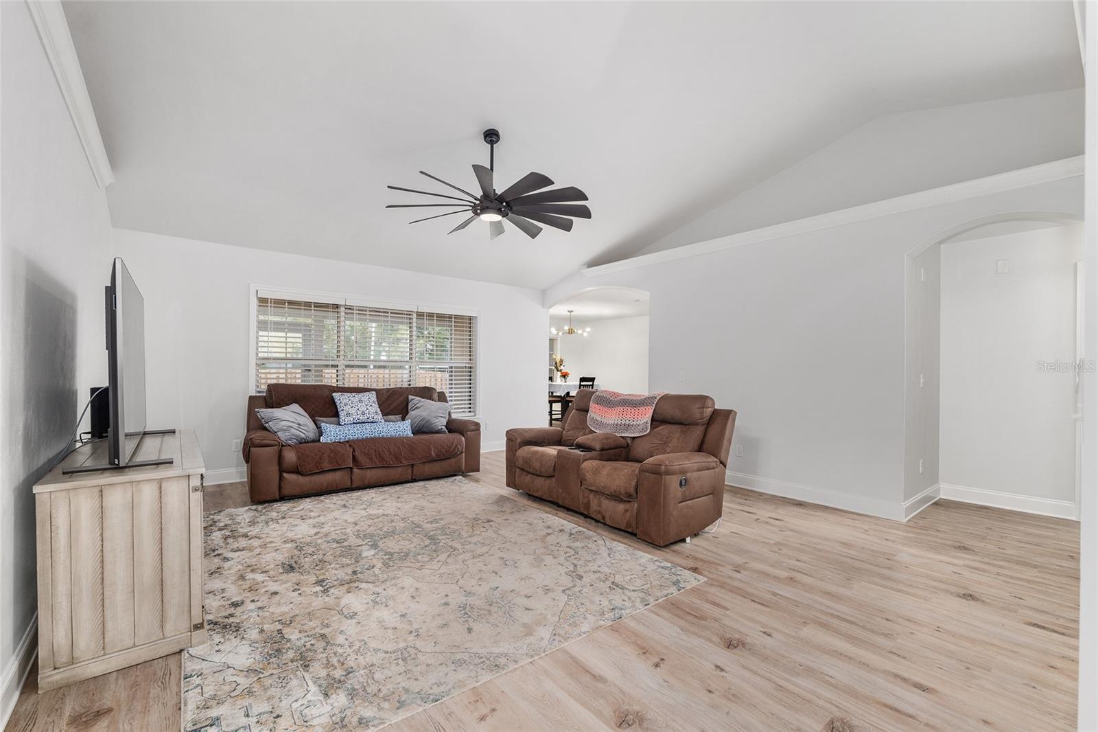 Image 12 of 49 For 944 256th Terrace