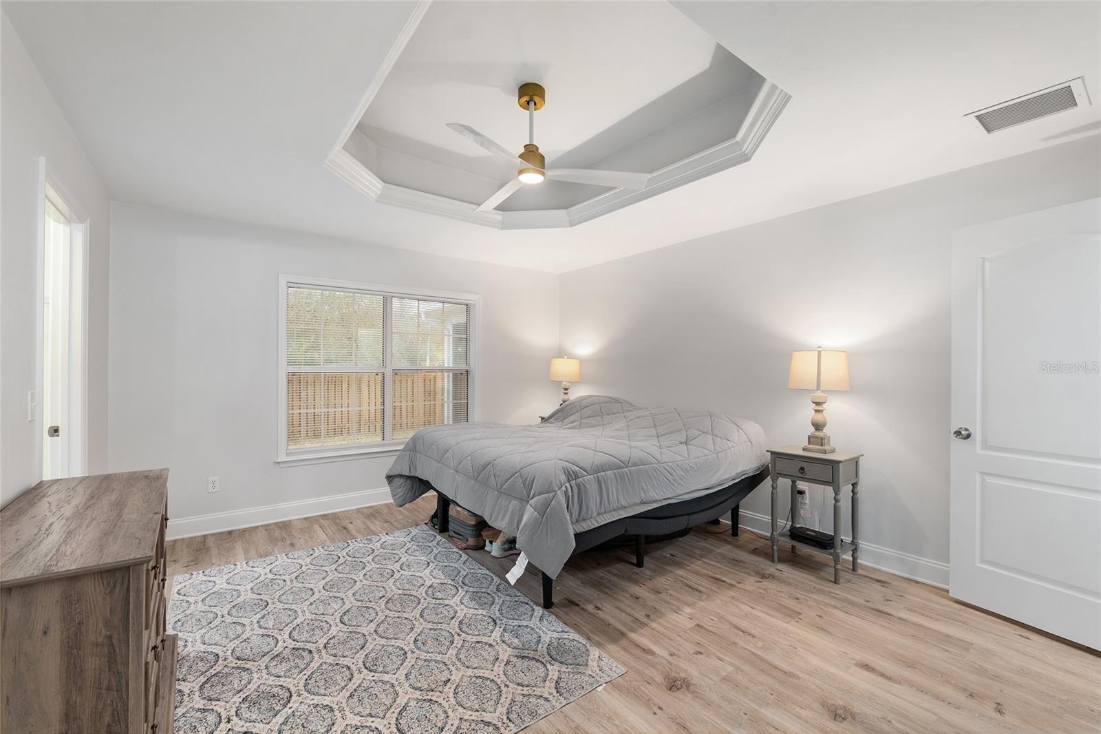 Image 16 of 49 For 944 256th Terrace