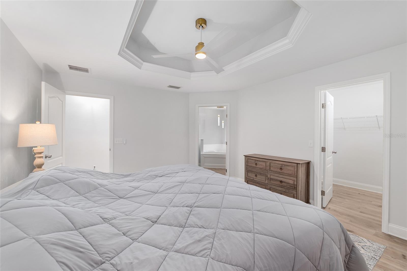 Image 18 of 49 For 944 256th Terrace