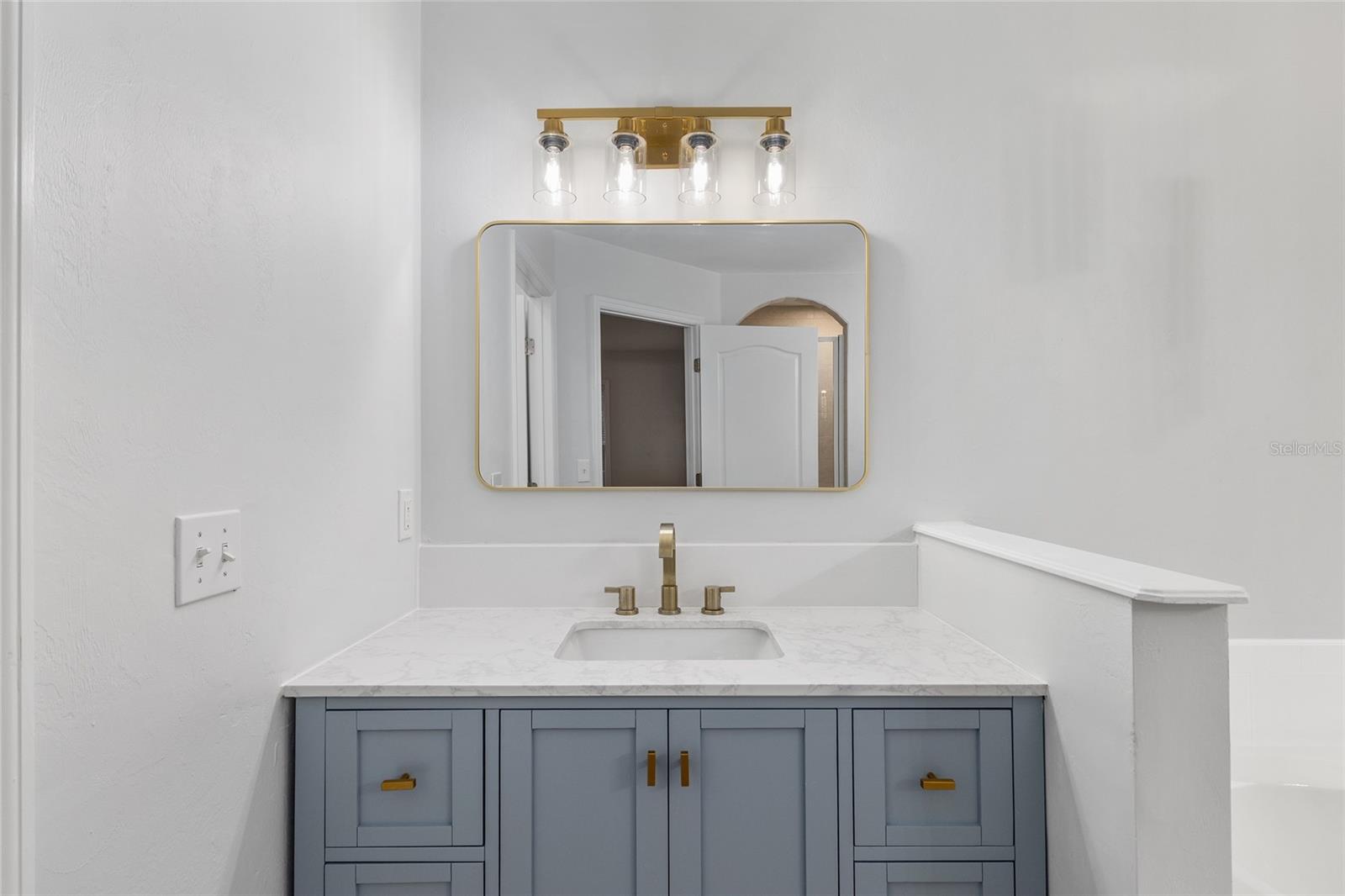 Image 23 of 49 For 944 256th Terrace