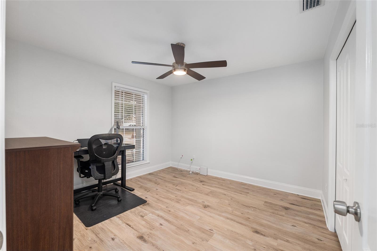 Image 30 of 49 For 944 256th Terrace