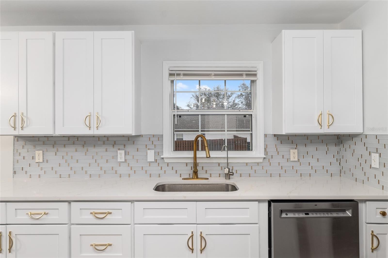 Image 5 of 49 For 944 256th Terrace