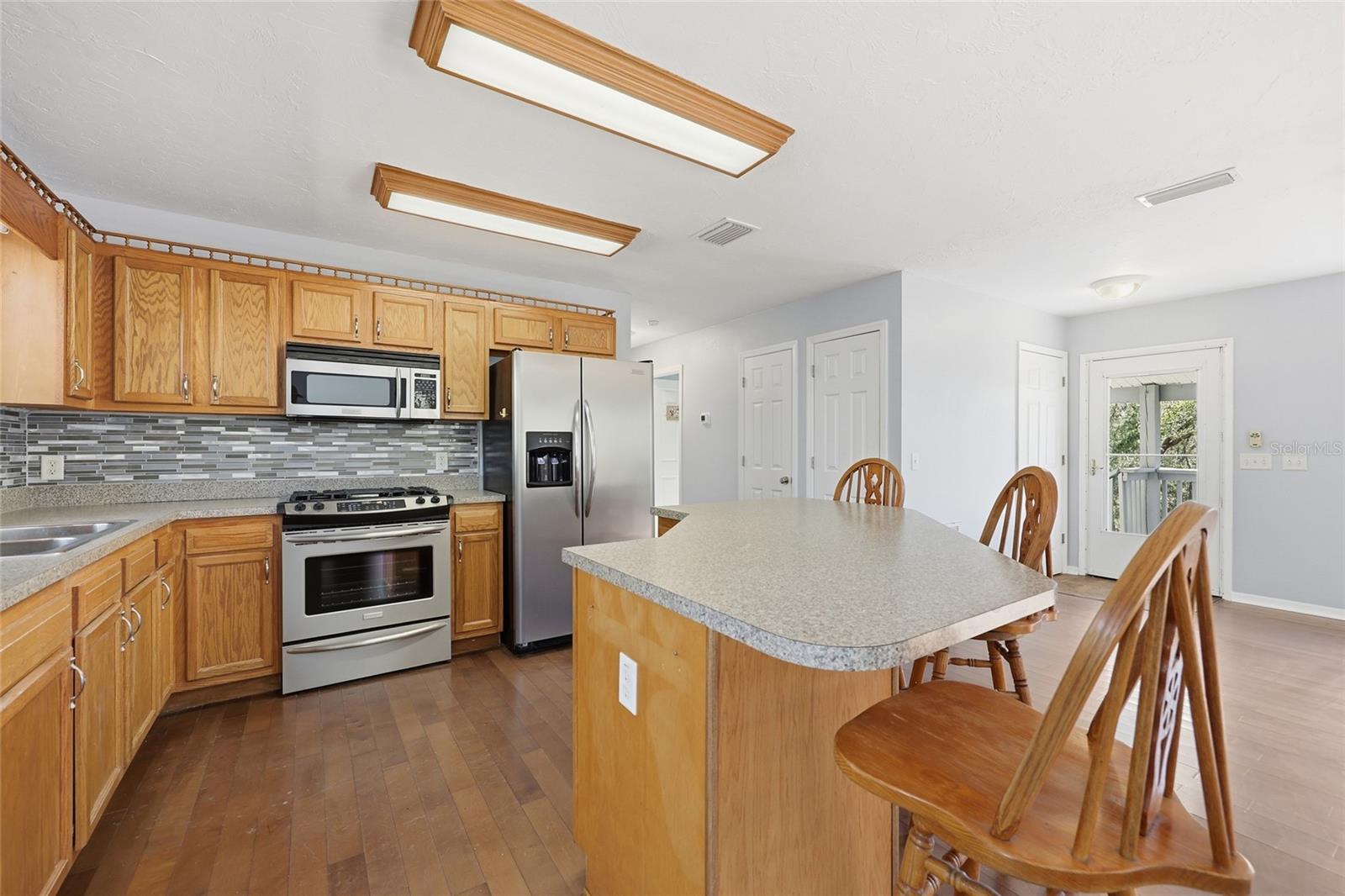 Image 12 of 42 For 18825 229th Drive