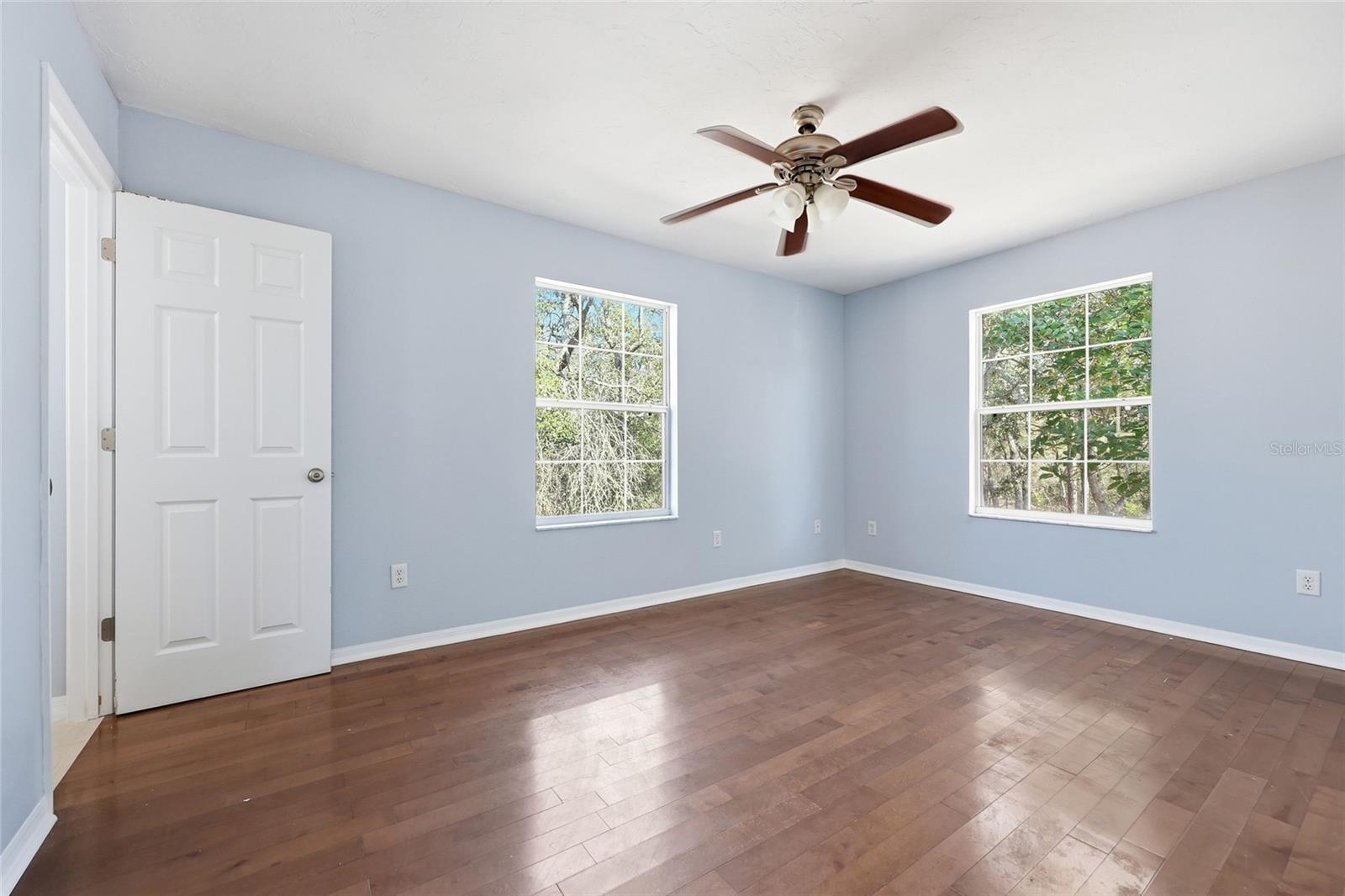 Image 20 of 42 For 18825 229th Drive